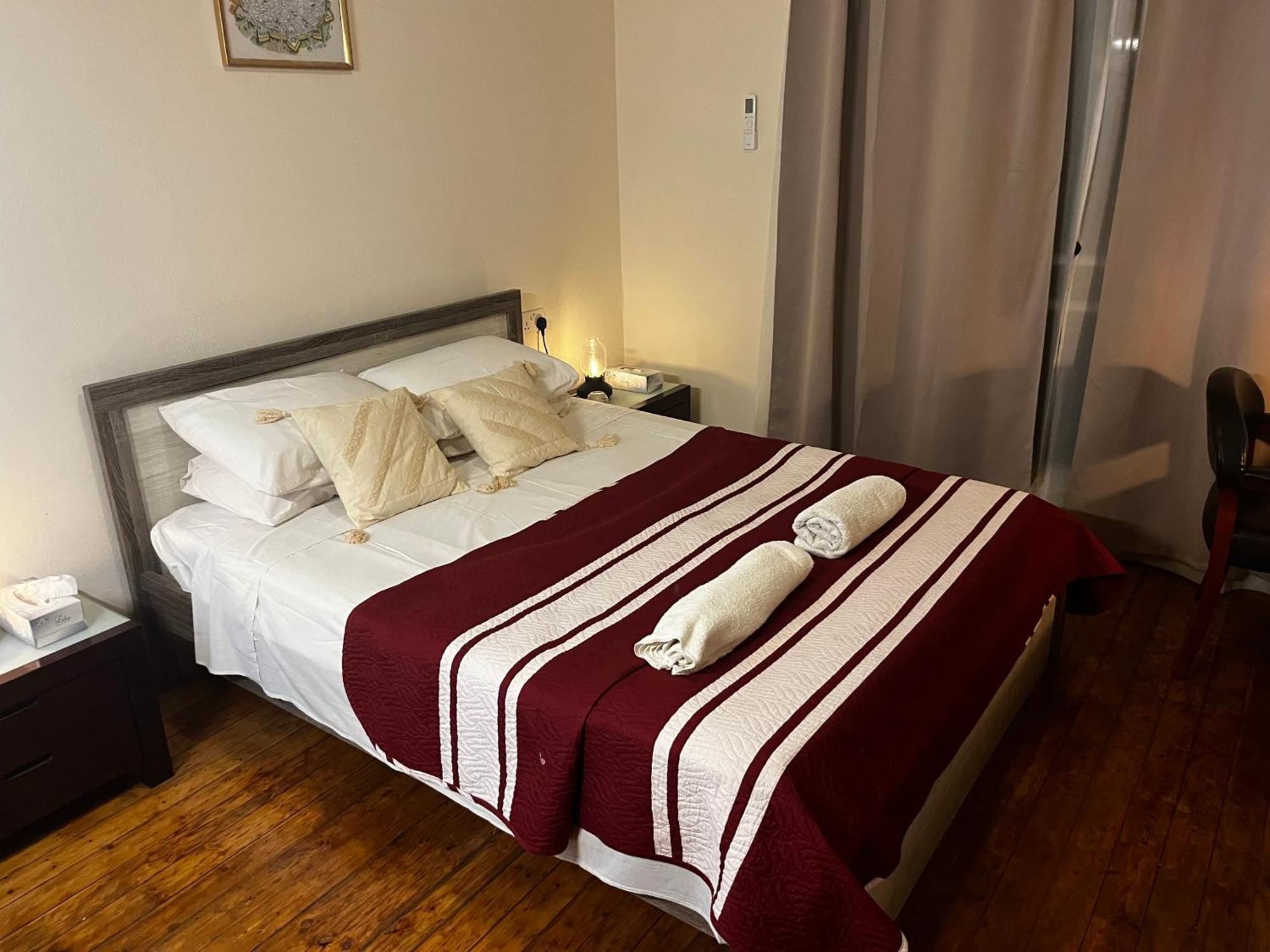Xanthis Hostel Nicosia City Centre エクステリア 写真