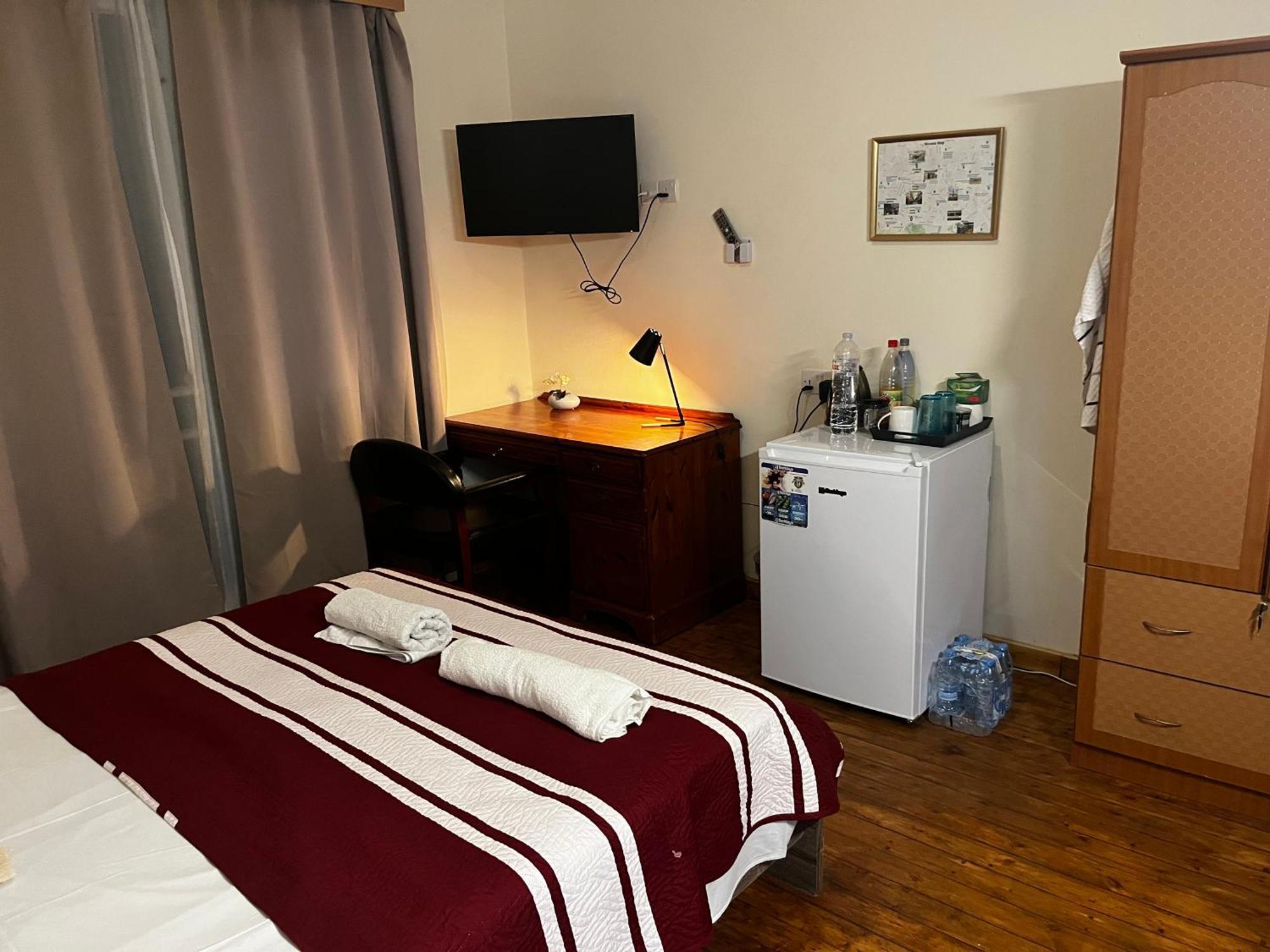 Xanthis Hostel Nicosia City Centre エクステリア 写真
