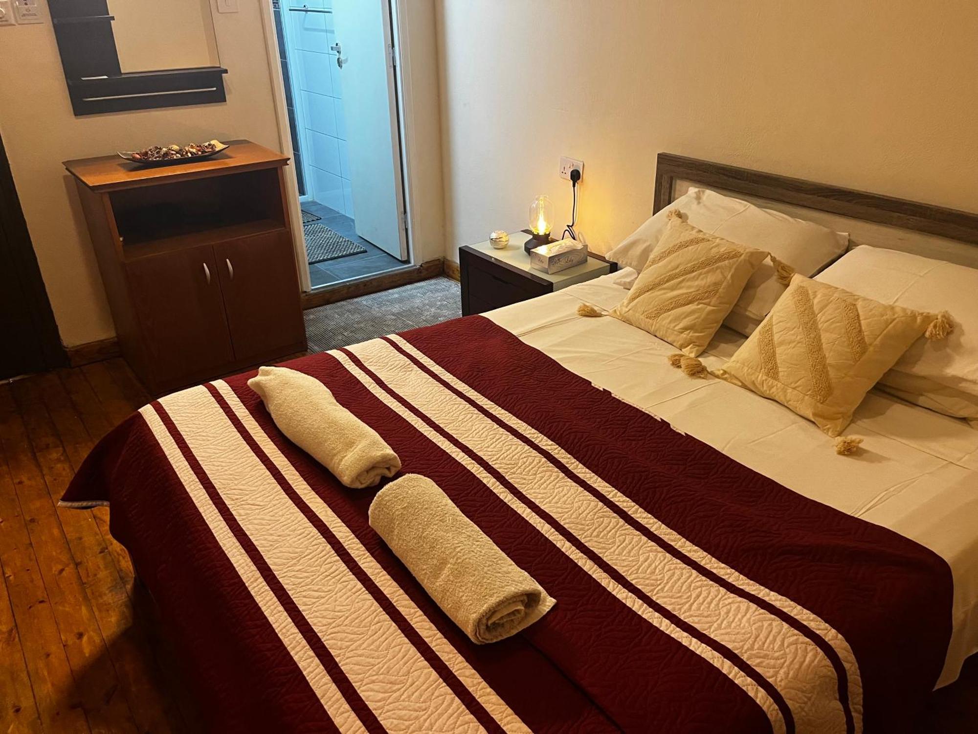 Xanthis Hostel Nicosia City Centre エクステリア 写真