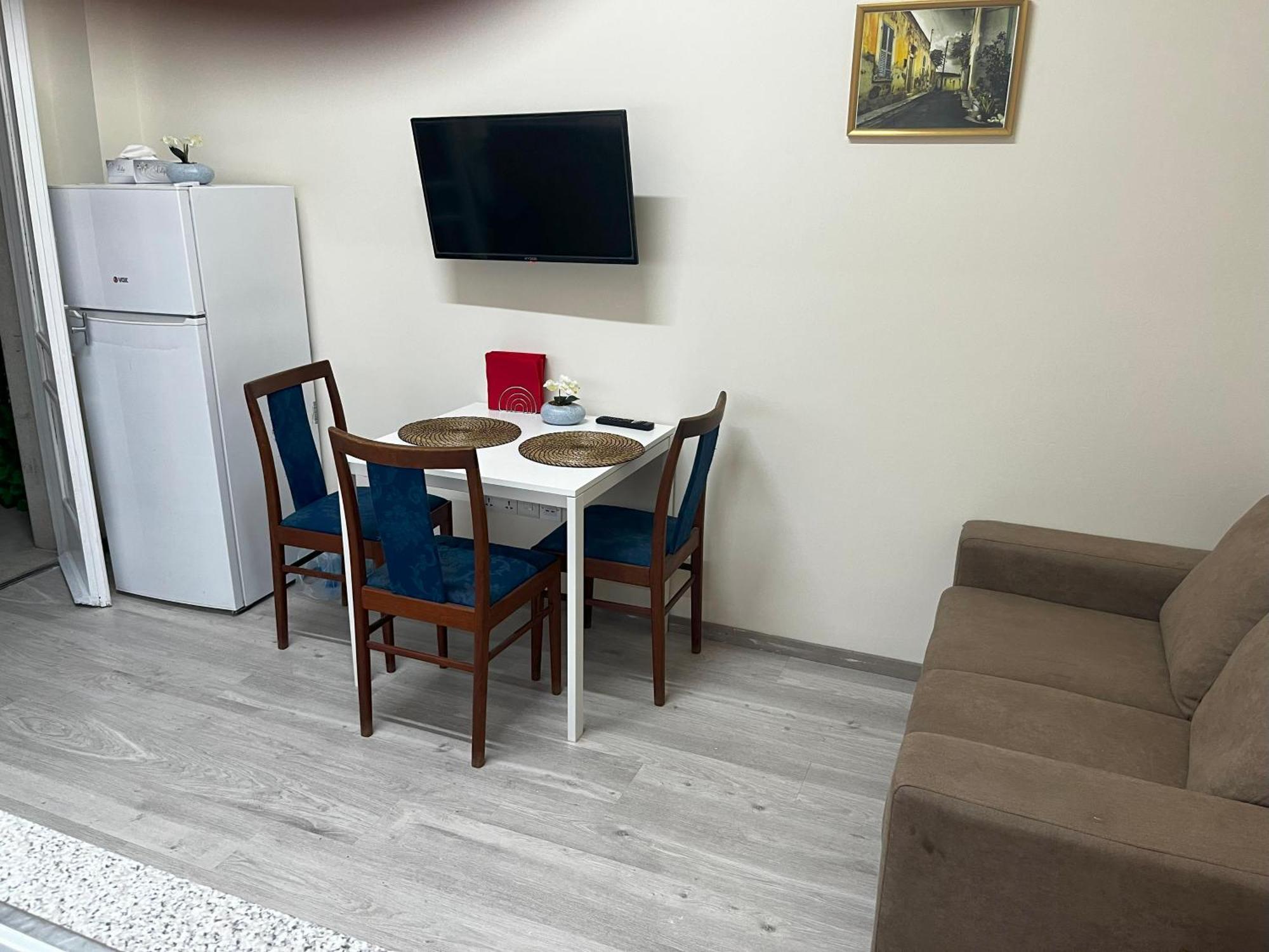 Xanthis Hostel Nicosia City Centre エクステリア 写真