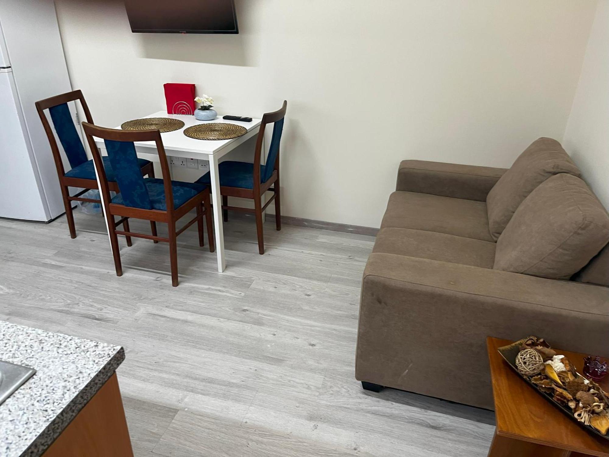 Xanthis Hostel Nicosia City Centre エクステリア 写真