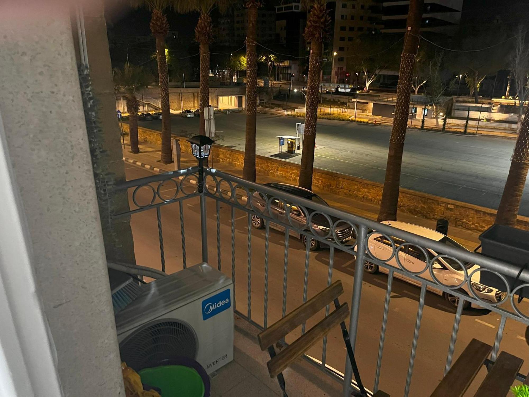 Xanthis Hostel Nicosia City Centre エクステリア 写真