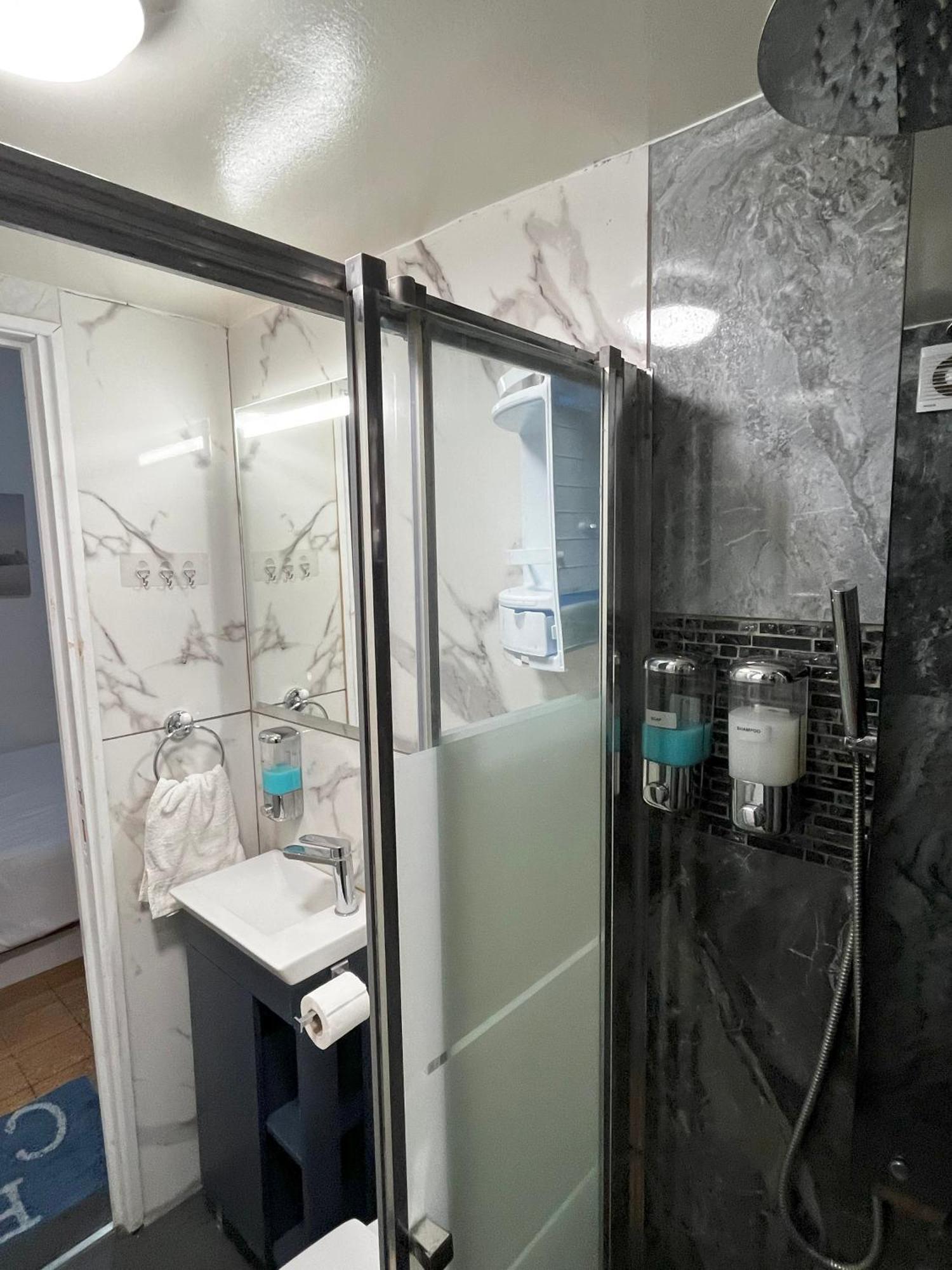 Xanthis Hostel Nicosia City Centre エクステリア 写真