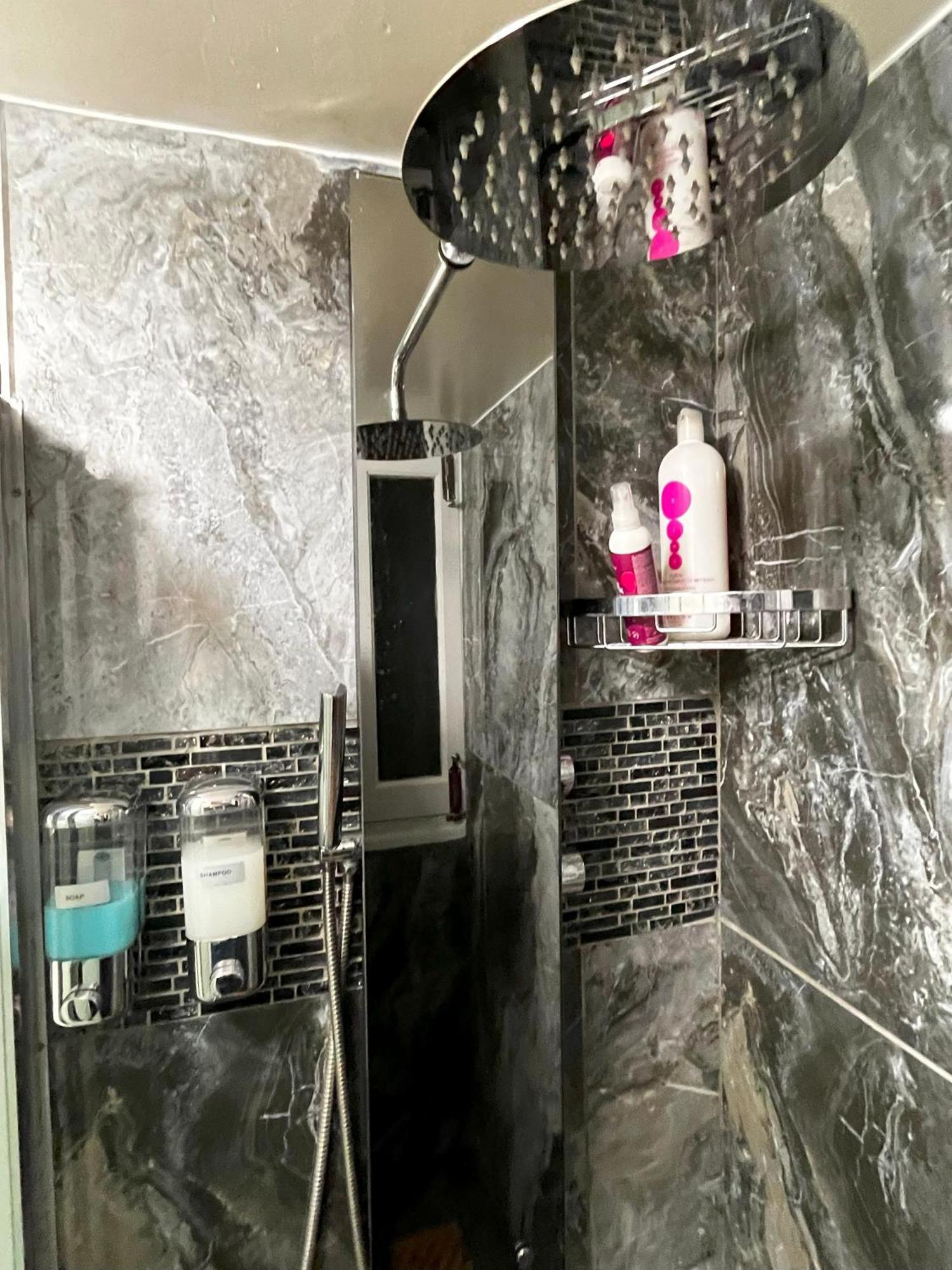 Xanthis Hostel Nicosia City Centre エクステリア 写真