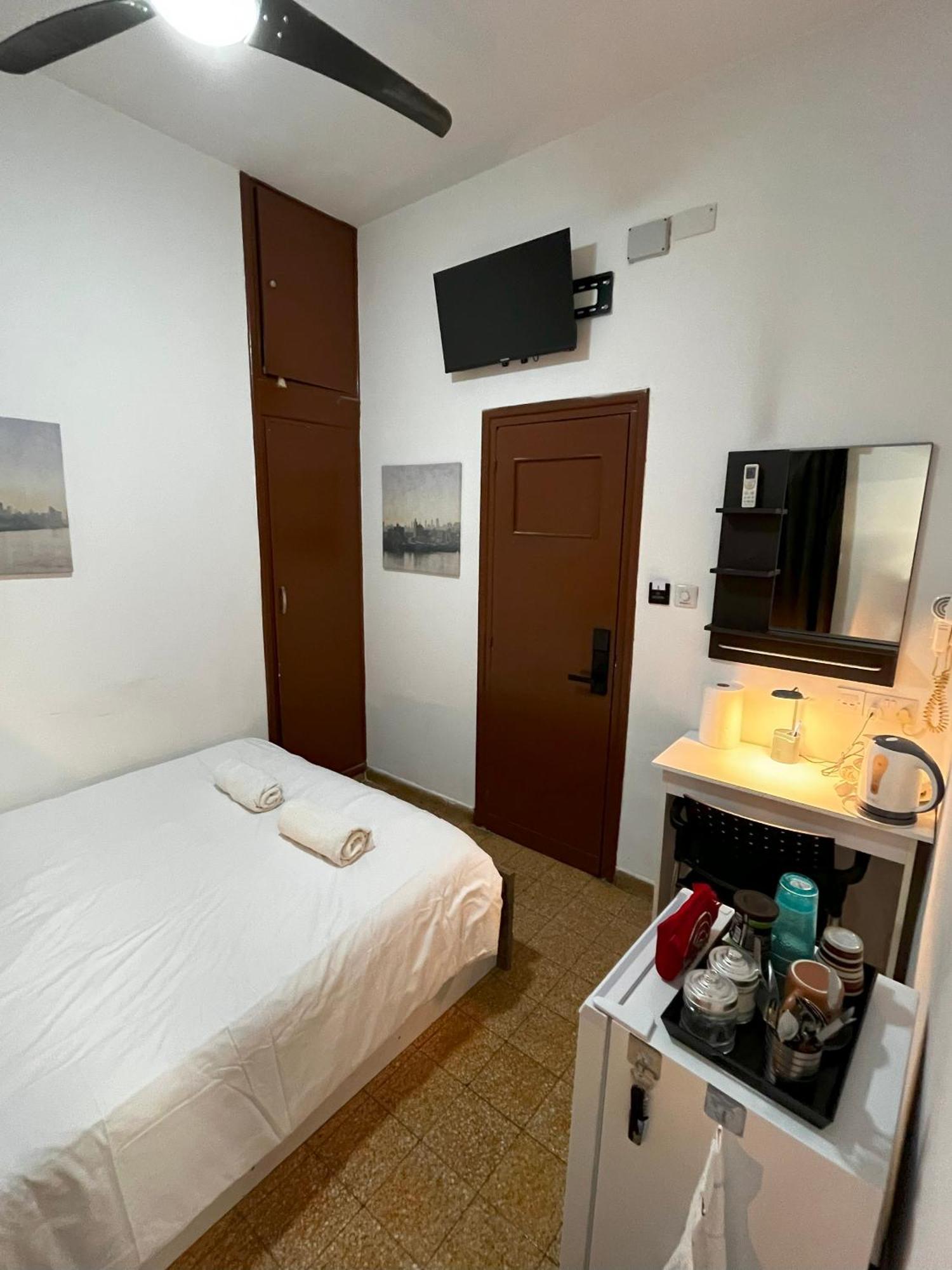 Xanthis Hostel Nicosia City Centre エクステリア 写真