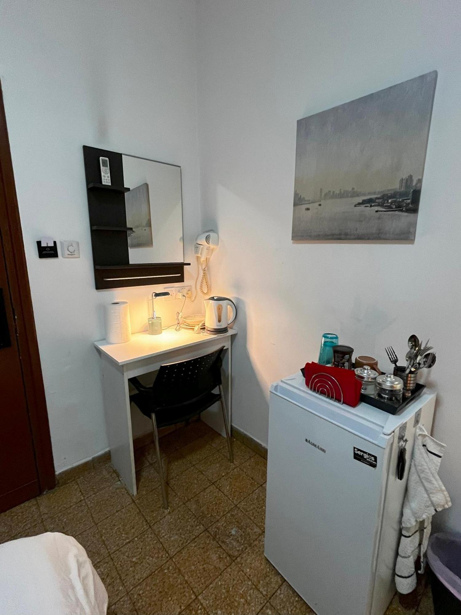 Xanthis Hostel Nicosia City Centre エクステリア 写真