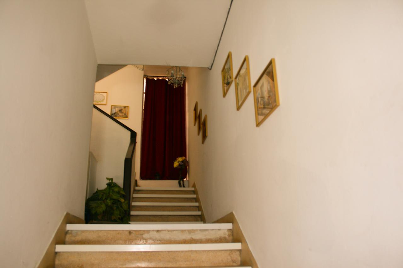 Xanthis Hostel Nicosia City Centre エクステリア 写真