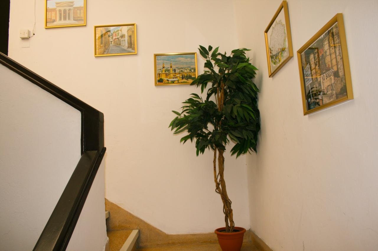 Xanthis Hostel Nicosia City Centre エクステリア 写真